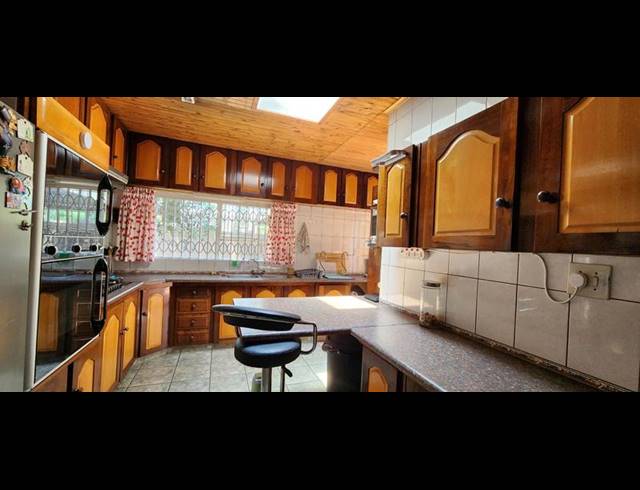 4 BEDROOM HOUSE FOR SALE IN VERWOERDPARK